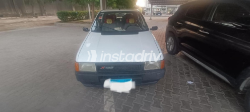 فيات اونو 2000 أبيض يدوي مستعملة للبيع في الإسكندرية - 2