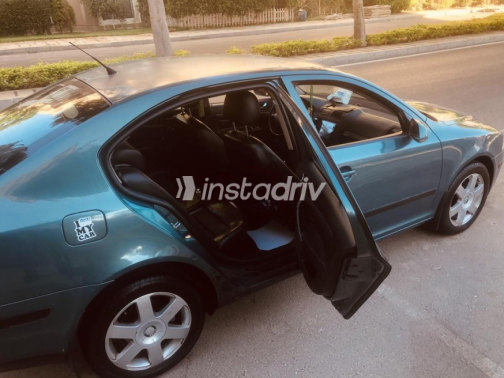 سكودا اوكتافيا A5 2006 أخضر غامق أوتوماتيك مستعملة للبيع في مدينتى - 6