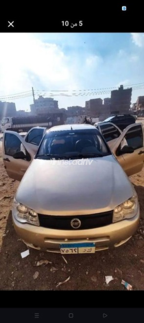 فيات سينا 2006 ذهبي يدوي مستعملة للبيع في الغردقة - 4