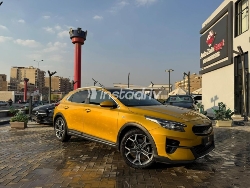 Kia Xceed 2022 White Automatic Used for Sale in Greater Cairo ( Cairo + Giza) - 3