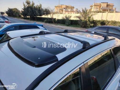 هوندا CRV 2022 أبيض أوتوماتيك مستعملة للبيع في القاهرة - 3