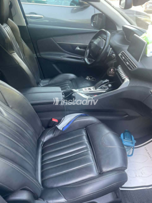 Peugeot 3008 2020 Blue Automatic Used for Sale in Cairo - 3