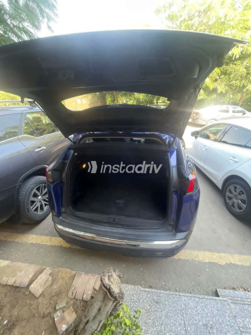 Peugeot 3008 2020 Blue Automatic Used for Sale in Cairo - 9