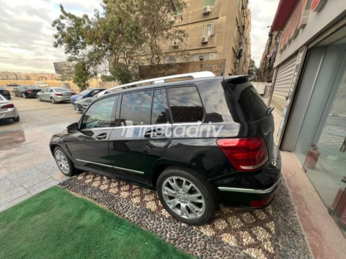 Mercedes CLK 2011 Black Automatic Used for Sale in Cairo - 9