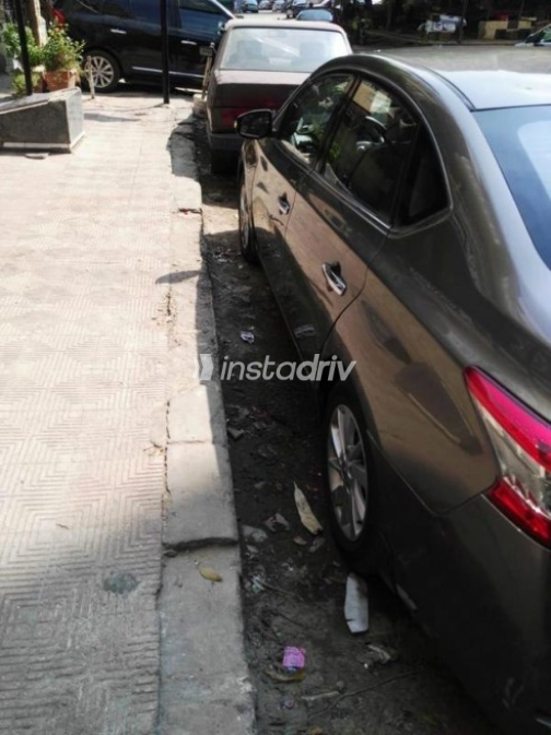 Nissan Sentra 2016 Dark Gray Automatic Used for Sale in Nasr city - 5