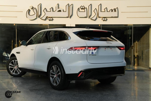 Jaguar F-Pace 2021 White Automatic Used for Sale in Nasr city - 6