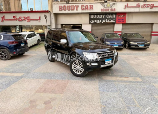 Mitsubishi Pajero 2017 Black Automatic Used for Sale in Cairo - 1