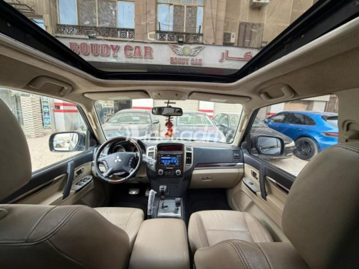 Mitsubishi Pajero 2017 Black Automatic Used for Sale in Cairo - 8