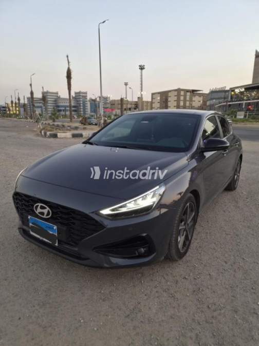 هيونداي I30 2026 أبيض أوتوماتيك مستعملة للبيع في القاهرة الكبرى ( القاهرة - الجيزة) - 1