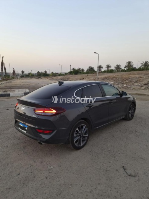 هيونداي I30 2026 أبيض أوتوماتيك مستعملة للبيع في القاهرة الكبرى ( القاهرة - الجيزة) - 4