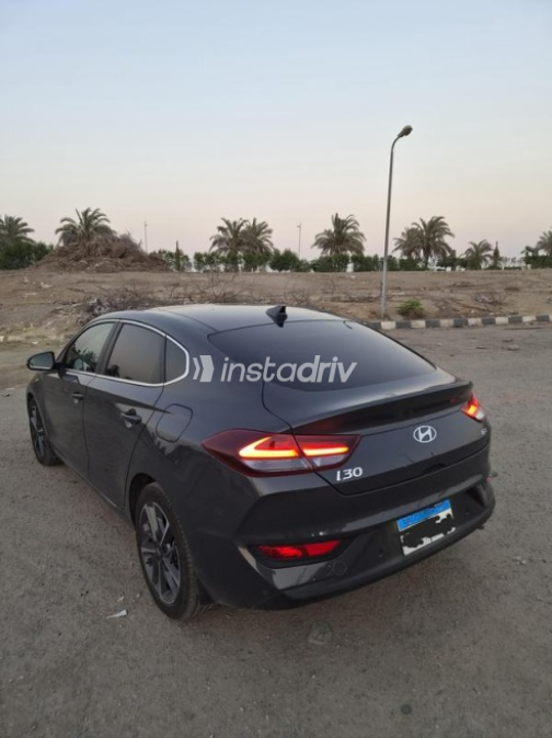 هيونداي I30 2026 أبيض أوتوماتيك مستعملة للبيع في القاهرة الكبرى ( القاهرة - الجيزة) - 6