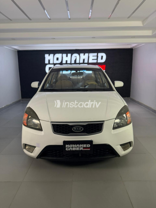 Kia Rio 2011 White Automatic Used for Sale in Heliopolis - 3