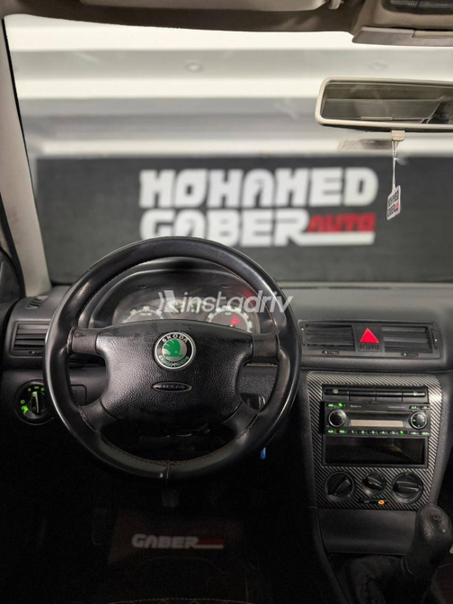 Skoda Octavia A4 2009 Black Manual Used for Sale in Heliopolis - 6