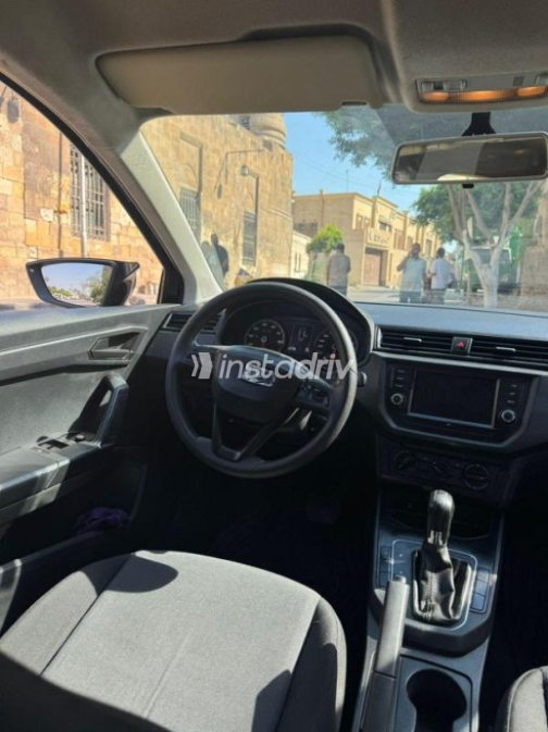 Seat Ibiza 2019 Black Manual Used for Sale in Nasr city - 8