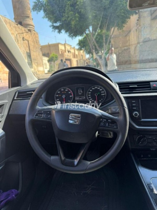 Seat Ibiza 2019 Black Manual Used for Sale in Nasr city - 9