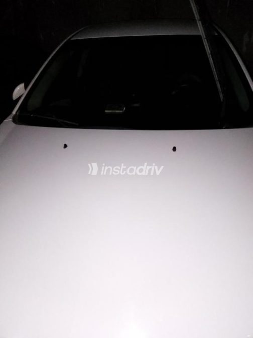 Chevrolet Cruze 2011 White Automatic Used for Sale in Helwan - 3