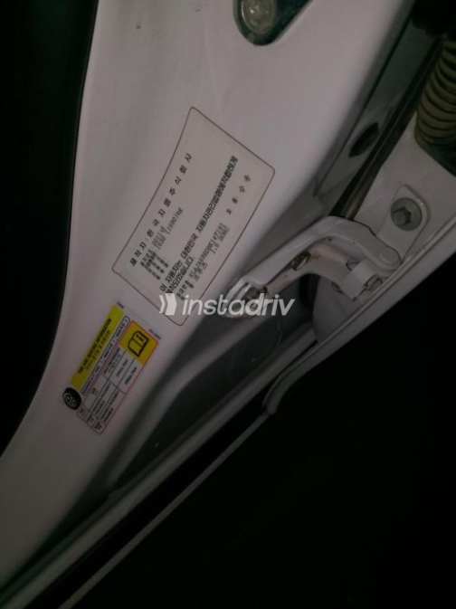 Chevrolet Cruze 2011 White Automatic Used for Sale in Helwan - 4