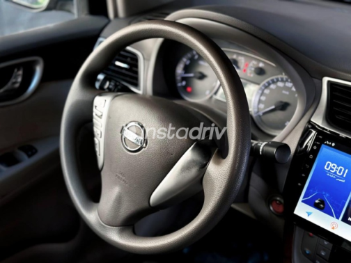 Nissan Sentra 2016 Brown Automatic Used for Sale in Nasr city - 6