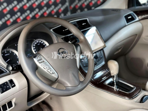 Nissan Sentra 2016 Brown Automatic Used for Sale in Nasr city - 9