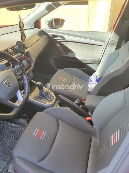 Seat Arona 2020 Red Automatic Used for Sale in Maadi - 7