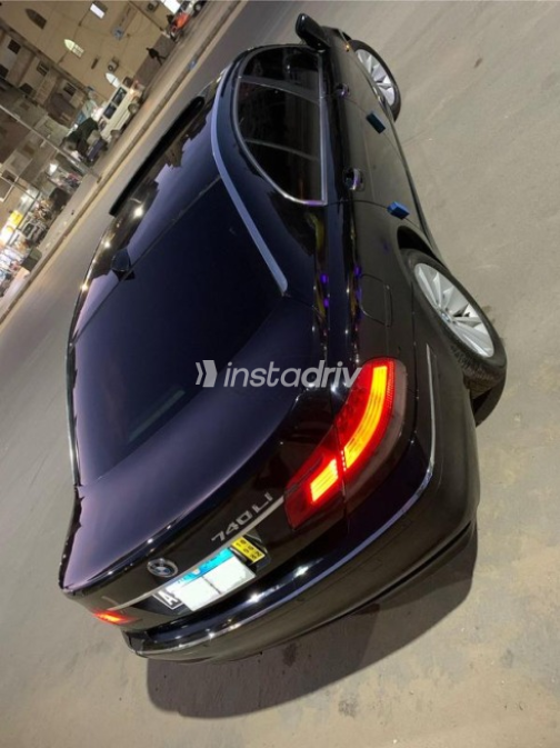 BMW 740 2009 Black Automatic Used for Sale in Alexandria - 9