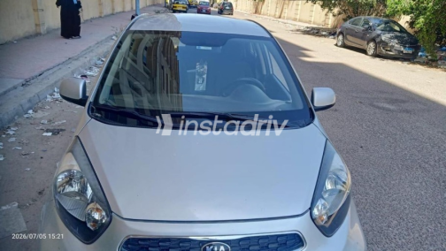Kia Picanto 2016 Silver Automatic Used for Sale in Alexandria - 3