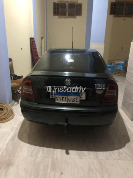 Skoda Octavia A4 2001 Dark Green Automatic Used for Sale in Kafr El Zayat - 4