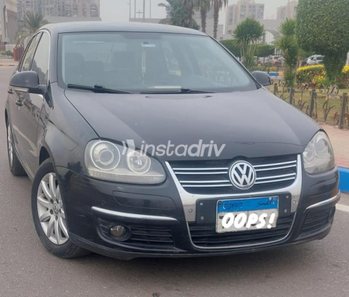 Volkswagen Jetta 2010 Black Automatic Used for Sale in Cairo - 1