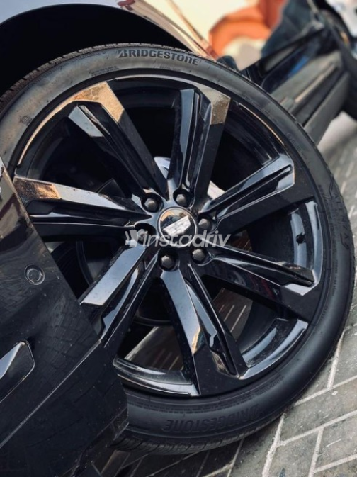 Cadillac Escalade 2025 Black Automatic Used for Sale in Cairo - 3