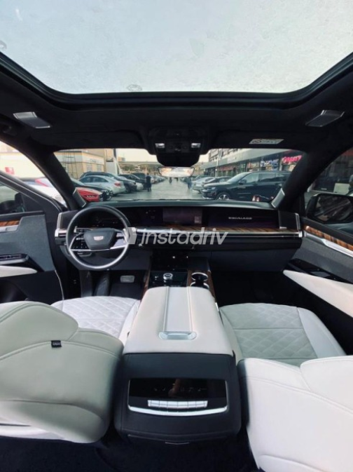 Cadillac Escalade 2025 Black Automatic Used for Sale in Cairo - 4