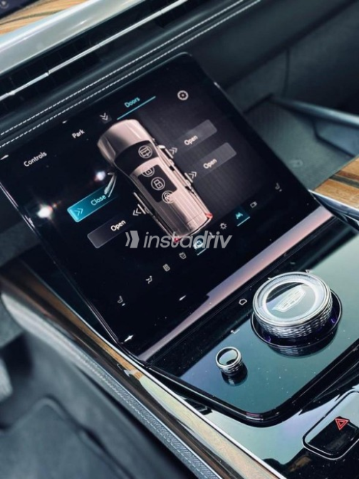 Cadillac Escalade 2025 Black Automatic Used for Sale in Cairo - 6