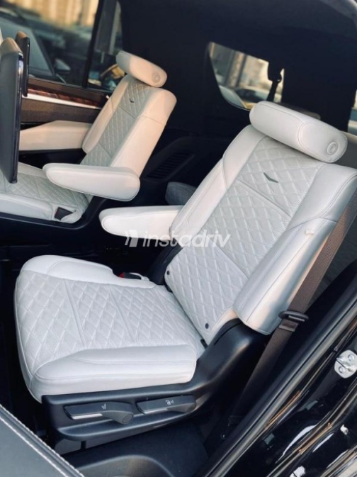 Cadillac Escalade 2025 Black Automatic Used for Sale in Cairo - 10