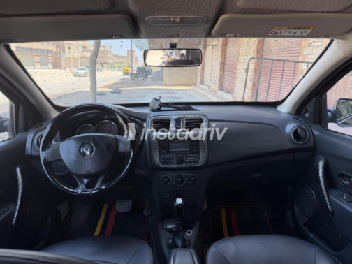 Renault Logan 2017 White Automatic Used for Sale in Beheira - 4