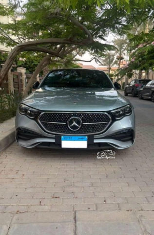 مرسيدس E 200 2025 فضي أوتوماتيك مستعملة للبيع في القاهرة