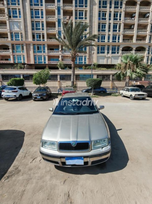 Skoda Octavia A4 2005 Bronze Automatic Used for Sale in Alexandria - 1