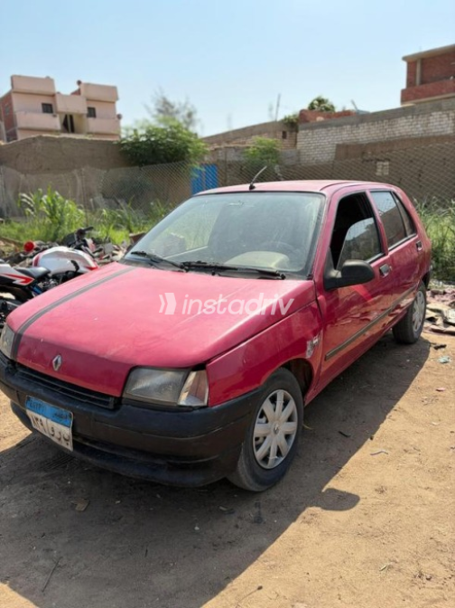 Renault Clio 1994 Red Manual Used for Sale in Faqous - 1
