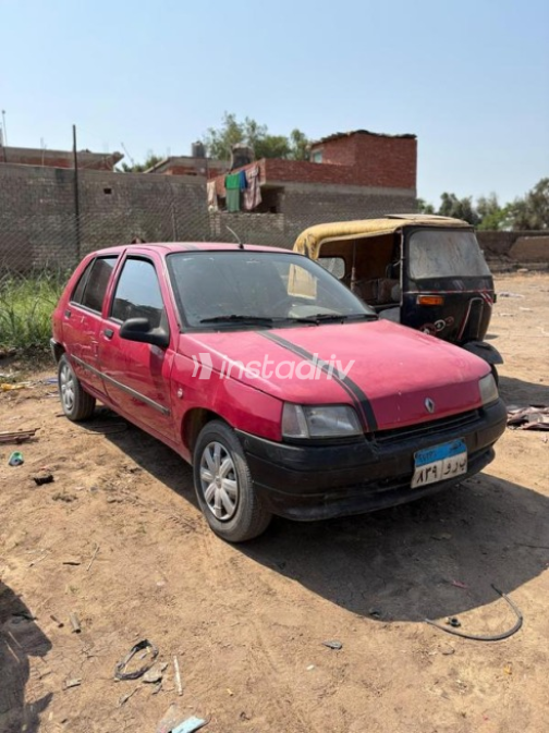 Renault Clio 1994 Red Manual Used for Sale in Faqous - 2