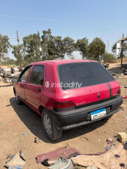 Renault Clio 1994 Red Manual Used for Sale in Faqous - 4