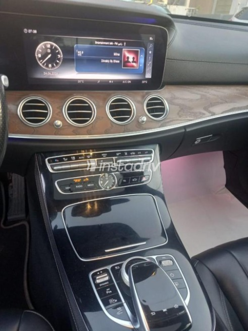 مرسيدس E 350 2018 فضي أوتوماتيك مستعملة للبيع في مدينة الشيخ زايد - 2