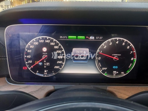 مرسيدس E 350 2018 فضي أوتوماتيك مستعملة للبيع في مدينة الشيخ زايد - 4