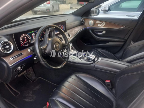 مرسيدس E 350 2018 فضي أوتوماتيك مستعملة للبيع في مدينة الشيخ زايد - 9