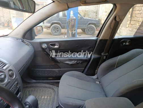 Renault Megane 2005 Red Automatic Used for Sale in Cairo - 2