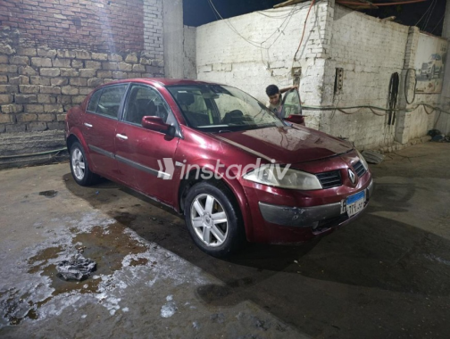 Renault Megane 2005 Red Automatic Used for Sale in Cairo - 9