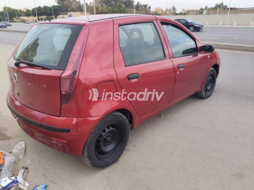 Fiat Punto 2011 Yellow Manual Used for Sale in Cairo - 7