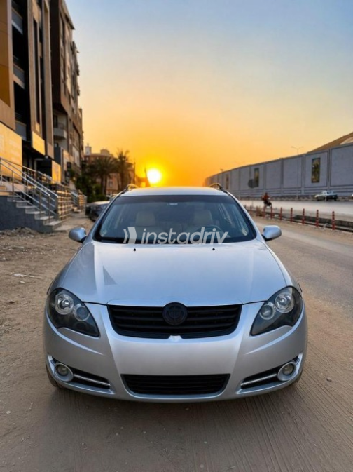 Brilliance FRV Cross 2010 Silver Manual Used for Sale in Cairo - 1
