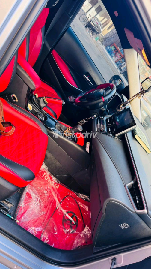Toyota Corolla 2020 Bronze Automatic Used for Sale in Heliopolis - 8