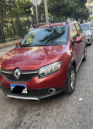 Renault Sandero Step Way 2017 White Automatic Used for Sale in Greater Cairo ( Cairo + Giza)