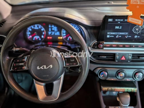 Kia Grand Cerato 2022 White Automatic Used for Sale in Greater Cairo ( Cairo + Giza) - 9