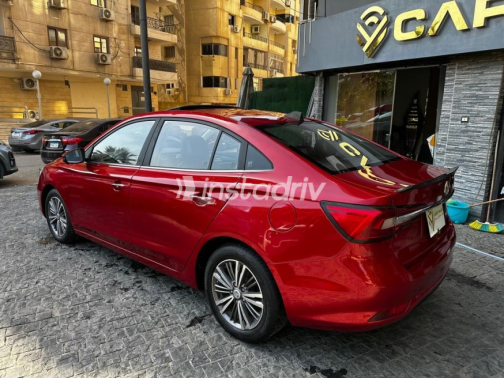 ام جى 5 2022 أحمر أوتوماتيك مستعملة للبيع في مدينة نصر - 4