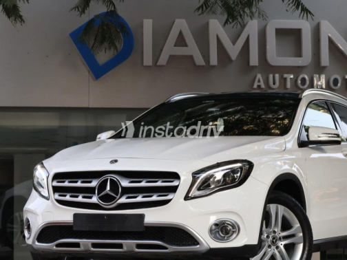 Mercedes GLA 200 2019 White Automatic Used for Sale in Cairo - 6